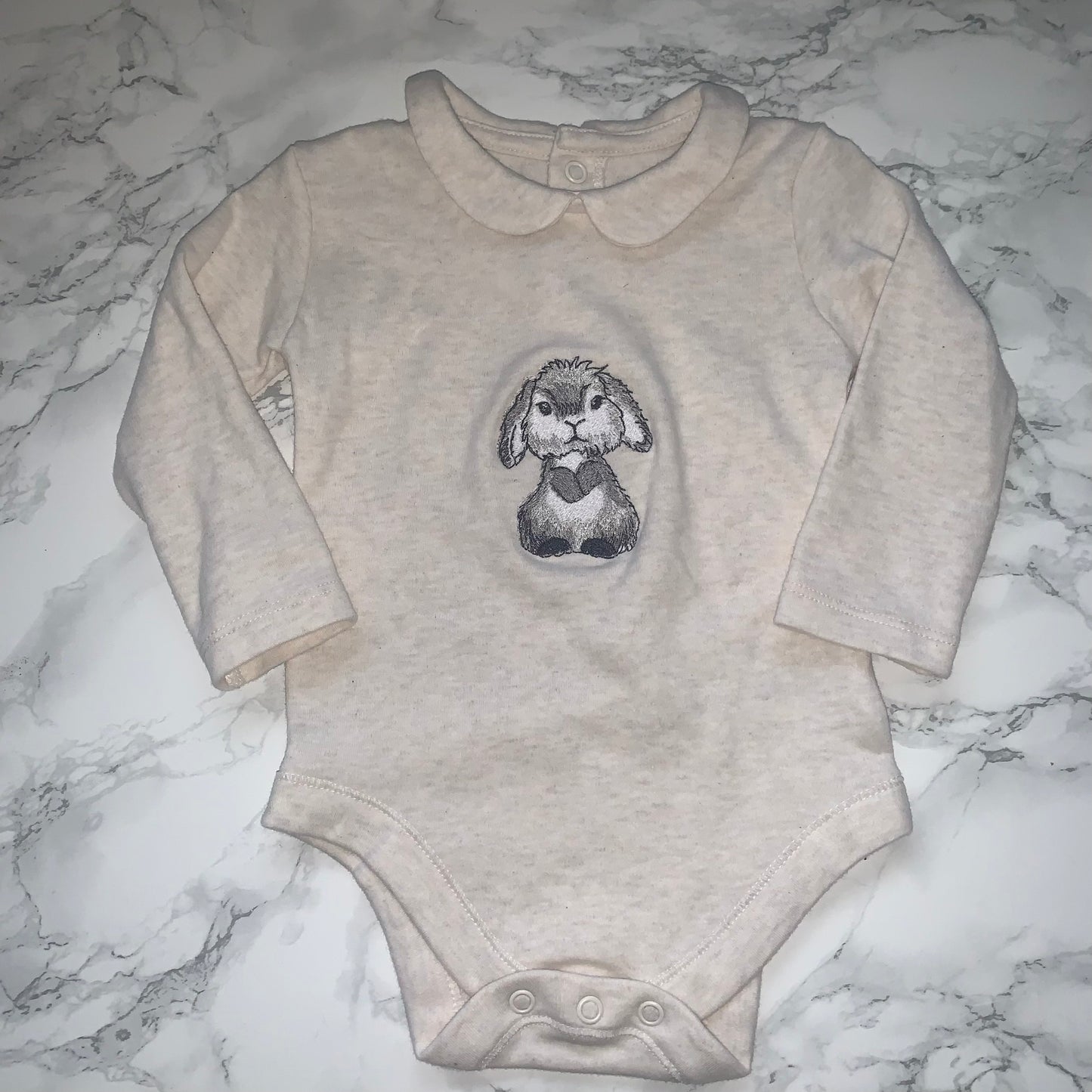 Animal collar baby grow
